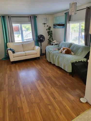 912 3Rd Avenue, Beaverlodge, AB - Indoor Photo Showing Bedroom