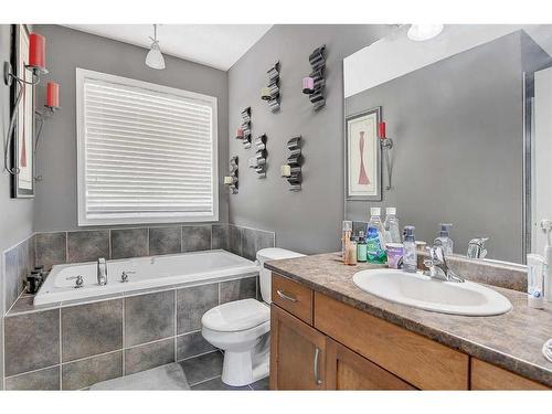 6626 112 Street, Grande Prairie, AB - Indoor Photo Showing Bathroom