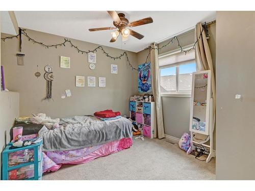 11426 72 Avenue, Grande Prairie, AB - Indoor Photo Showing Bedroom