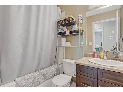 11426 72 Avenue, Grande Prairie, AB - Indoor Photo Showing Bathroom