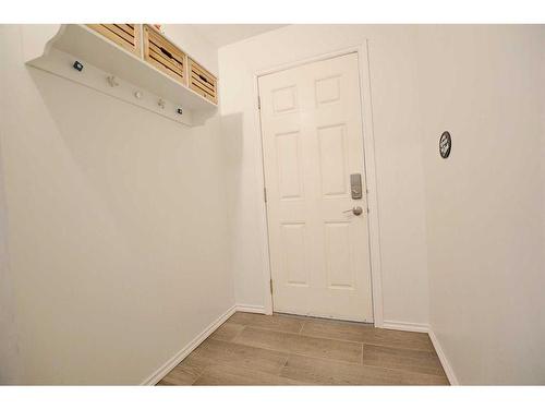 9230 100 Avenue, Grande Prairie, AB - Indoor Photo Showing Other Room