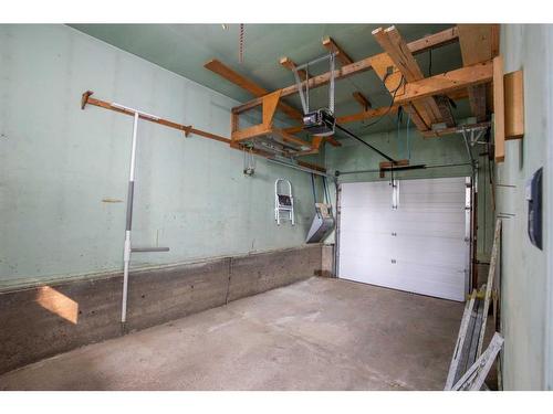 10229 108 Avenue, Grande Prairie, AB - Indoor Photo Showing Garage