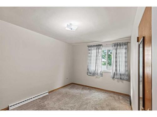 10229 108 Avenue, Grande Prairie, AB - Indoor Photo Showing Other Room