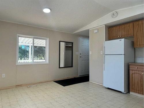 781032 Range Road 23 Road, Wanham, AB - Indoor Photo Showing Kitchen