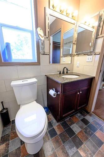 740081 Range Road 54, Rural Grande Prairie No. 1, County Of, AB - Indoor Photo Showing Bathroom