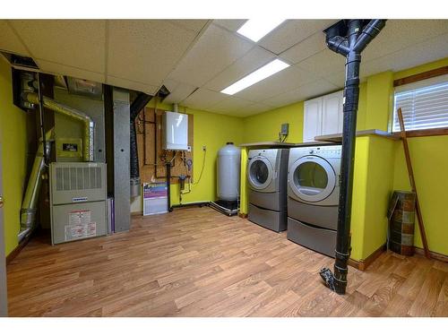 740081 Range Road 54, Rural Grande Prairie No. 1, County Of, AB - Indoor Photo Showing Laundry Room