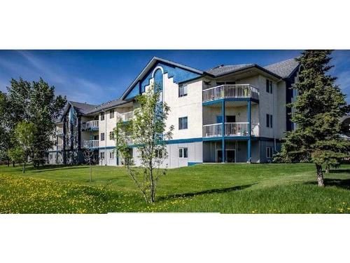 403-10405 99 Avenue, Grande Prairie, AB - Outdoor