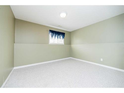 11921 105A Street, Grande Prairie, AB - Indoor Photo Showing Other Room