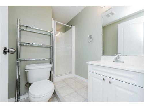 11921 105A Street, Grande Prairie, AB - Indoor Photo Showing Bathroom