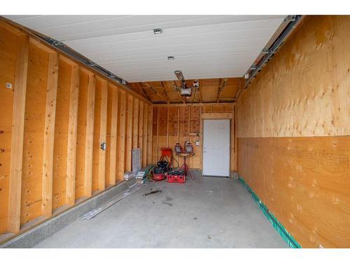 10105 109 Avenue, Grande Prairie, AB - Indoor Photo Showing Garage