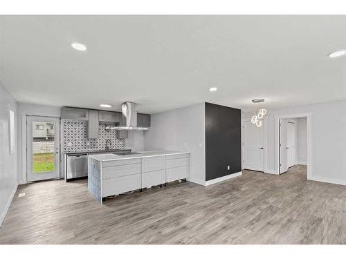 10105 109 Avenue, Grande Prairie, AB - Indoor Photo Showing Kitchen