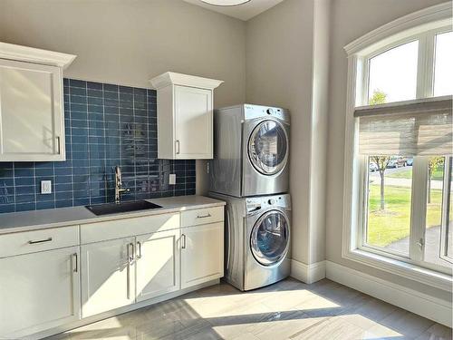 7970 Willow Grove Way, Rural Grande Prairie No. 1, County Of, AB - Indoor Photo Showing Laundry Room