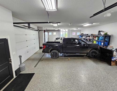 7970 Willow Grove Way, Rural Grande Prairie No. 1, County Of, AB - Indoor Photo Showing Garage