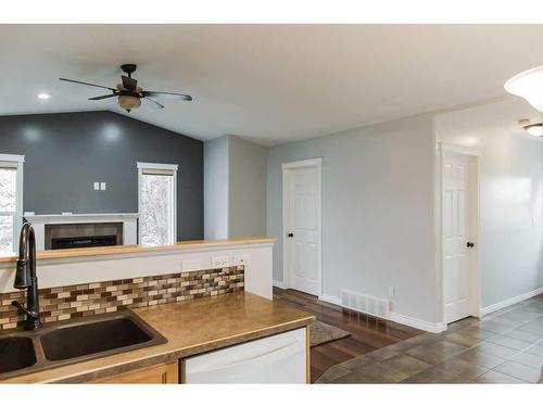 11334 Pinnacle Drive, Grande Prairie, AB - Indoor Photo Showing Kitchen With Double Sink