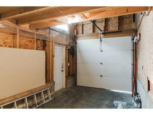 11334 Pinnacle Drive, Grande Prairie, AB - Indoor Photo Showing Garage