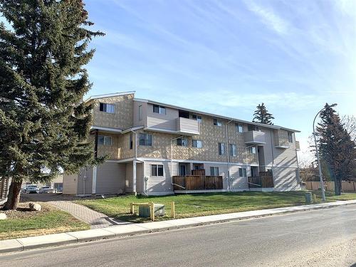 301-9736 82 Avenue, Grande Prairie, AB - Outdoor With Facade