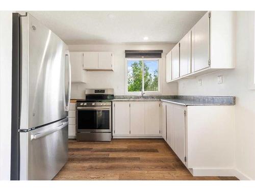 #9-743010 Range Road 50, Rural Grande Prairie No. 1, County Of, AB - Indoor Photo Showing Kitchen