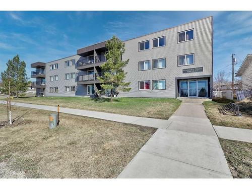 306-9260 108 Avenue, Grande Prairie, AB - Outdoor With Balcony With Facade