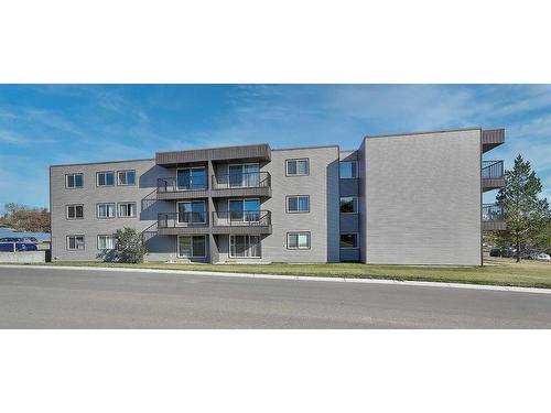 306-9260 108 Avenue, Grande Prairie, AB - Outdoor With Balcony With Facade