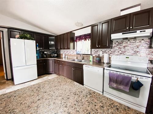 8366 794 Township, Rural Saddle Hills County, AB - Indoor Photo Showing Kitchen With Double Sink