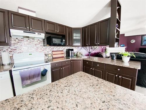 8366 794 Township, Rural Saddle Hills County, AB - Indoor Photo Showing Kitchen