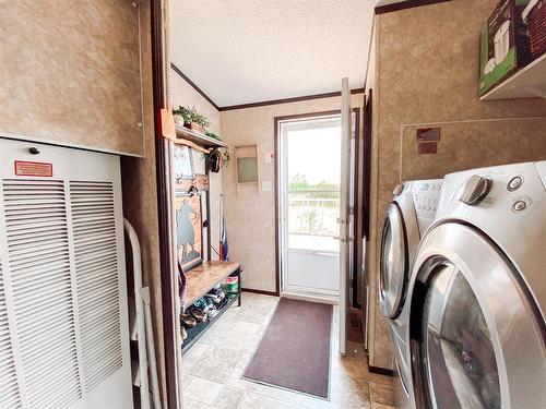 8366 794 Township, Rural Saddle Hills County, AB - Indoor Photo Showing Laundry Room