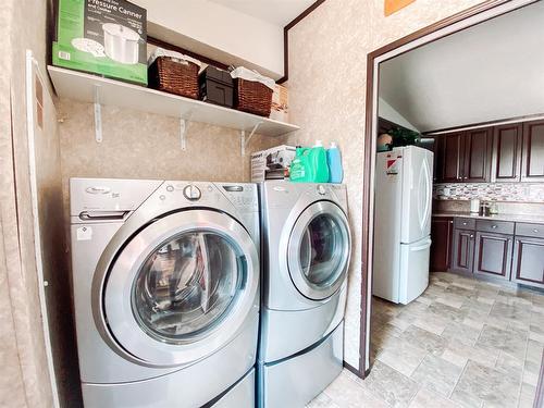 8366 794 Township, Rural Saddle Hills County, AB - Indoor Photo Showing Laundry Room