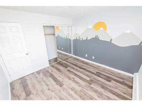 417-9700 92 Avenue, Grande Prairie, AB - Indoor Photo Showing Other Room