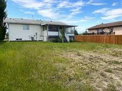 4535 46 Street, Rycroft, AB - Outdoor