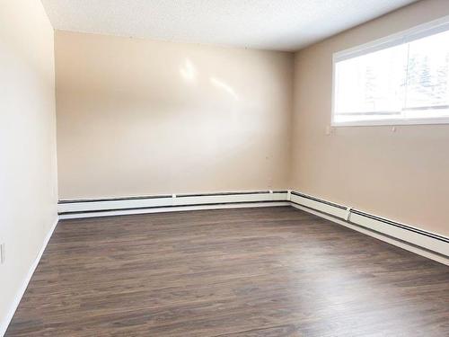 10602 103 Street, Grande Prairie, AB - Indoor Photo Showing Other Room