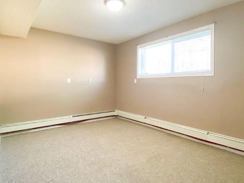 10602 103 Street, Grande Prairie, AB - Indoor Photo Showing Other Room