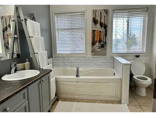 11401 69 Avenue, Grande Prairie, AB - Indoor Photo Showing Bathroom