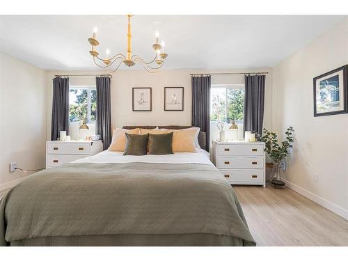 10210 107 Avenue, Grande Prairie, AB - Indoor Photo Showing Bedroom