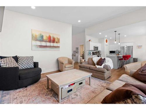 11926 79 Avenue, Grande Prairie, AB - Indoor Photo Showing Living Room