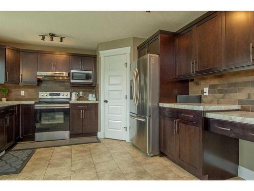 7102 86 Street, Grande Prairie, AB - Indoor Photo Showing Kitchen