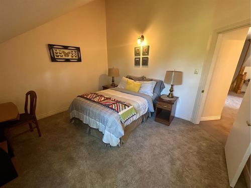 11905 91 Street, Peace River, AB - Indoor Photo Showing Bedroom