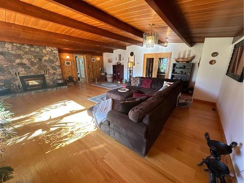 11905 91 Street, Peace River, AB - Indoor With Fireplace