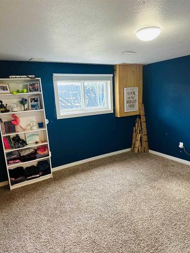 10315 91 Street, Grande Prairie, AB - Indoor Photo Showing Other Room