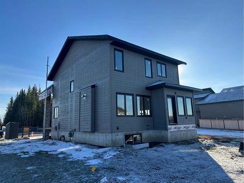 5906 90 Street, Grande Prairie, AB - Outdoor