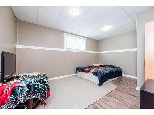 10506 129 Avenue, Grande Prairie, AB - Indoor Photo Showing Bedroom