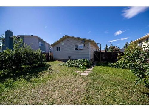 6921 98 Street, Grande Prairie, AB - Outdoor