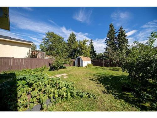 6921 98 Street, Grande Prairie, AB - Outdoor