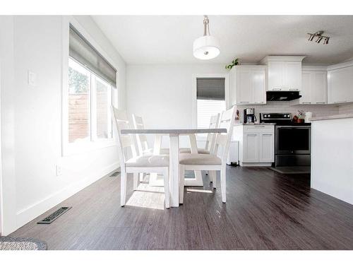 10213 125 Avenue, Grande Prairie, AB - Indoor Photo Showing Kitchen