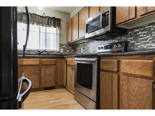 10210 91 Street, Grande Prairie, AB - Indoor Photo Showing Kitchen