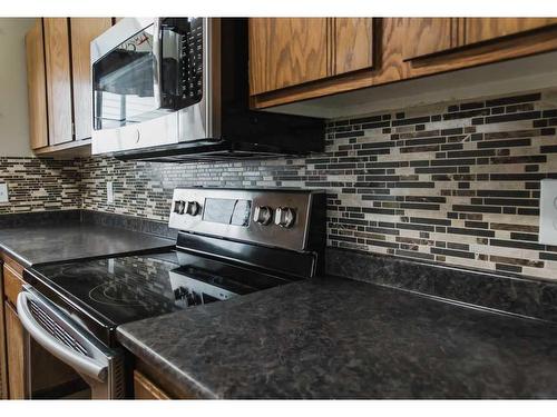 10210 91 Street, Grande Prairie, AB - Indoor Photo Showing Kitchen