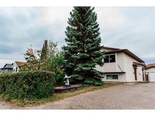 10210 91 Street, Grande Prairie, AB - Outdoor