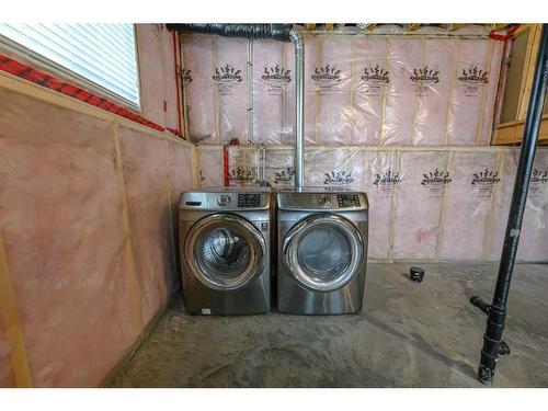 11338 59 Avenue, Grande Prairie, AB - Indoor Photo Showing Laundry Room