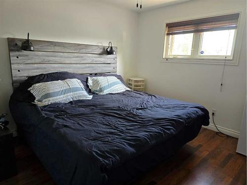 4607 55 Street, Rycroft, AB - Indoor Photo Showing Bedroom