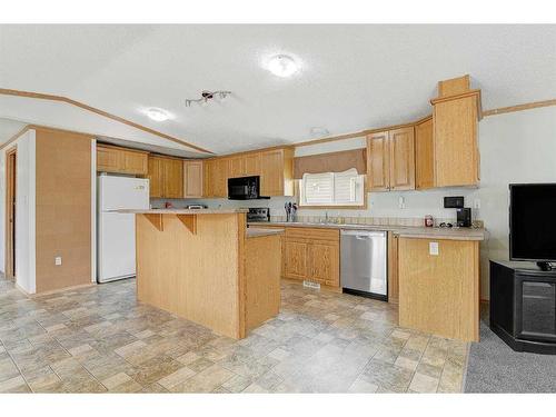 8818 89 Avenue, Grande Prairie, AB - Indoor Photo Showing Kitchen