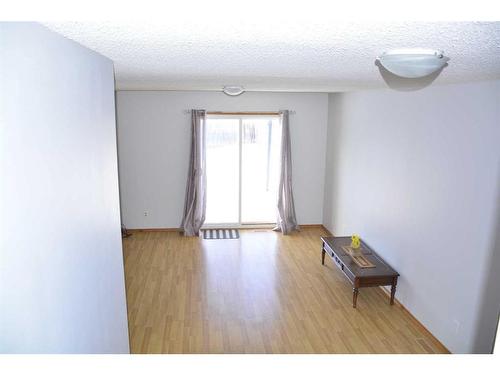 4429 54 Street, Grimshaw, AB - Indoor Photo Showing Other Room